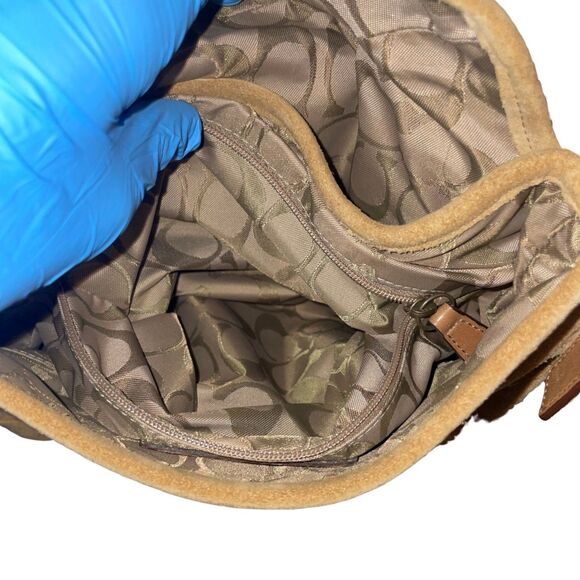 Vintage Coach Soho Signature Suede Crossbody Bag - Picture 8 of 12